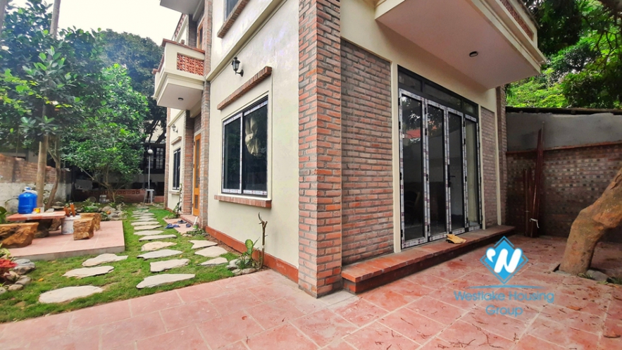 House with garden for rent in Ngoc Thuy Ward, Long Bien District